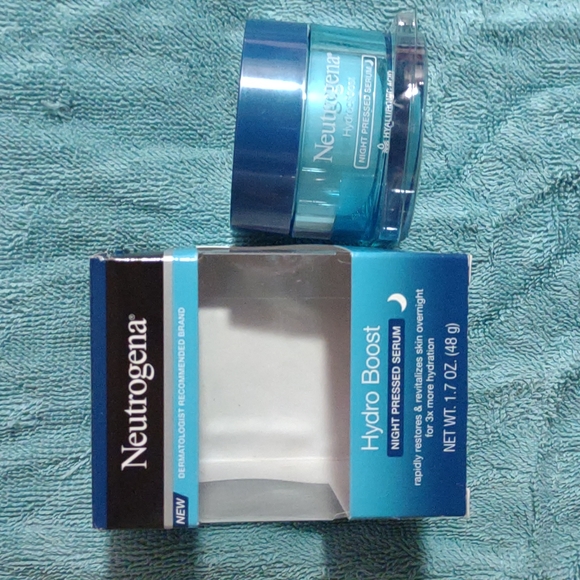 NEUTRAGENA COLD PRESSED SERUM - Picture 2 of 3